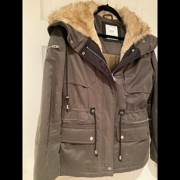 Bershka Olive Green Adjustable Waist Fur Lined Jacket - Picture 3 of 3